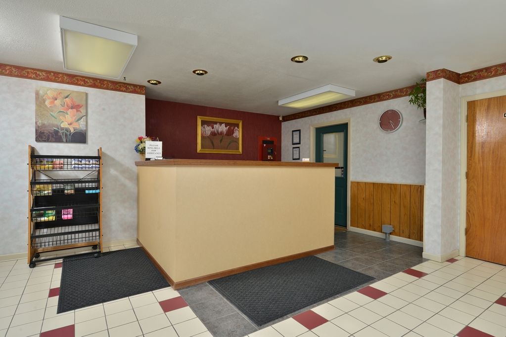 Americas Best Value Inn Of Decatur מראה פנימי תמונה