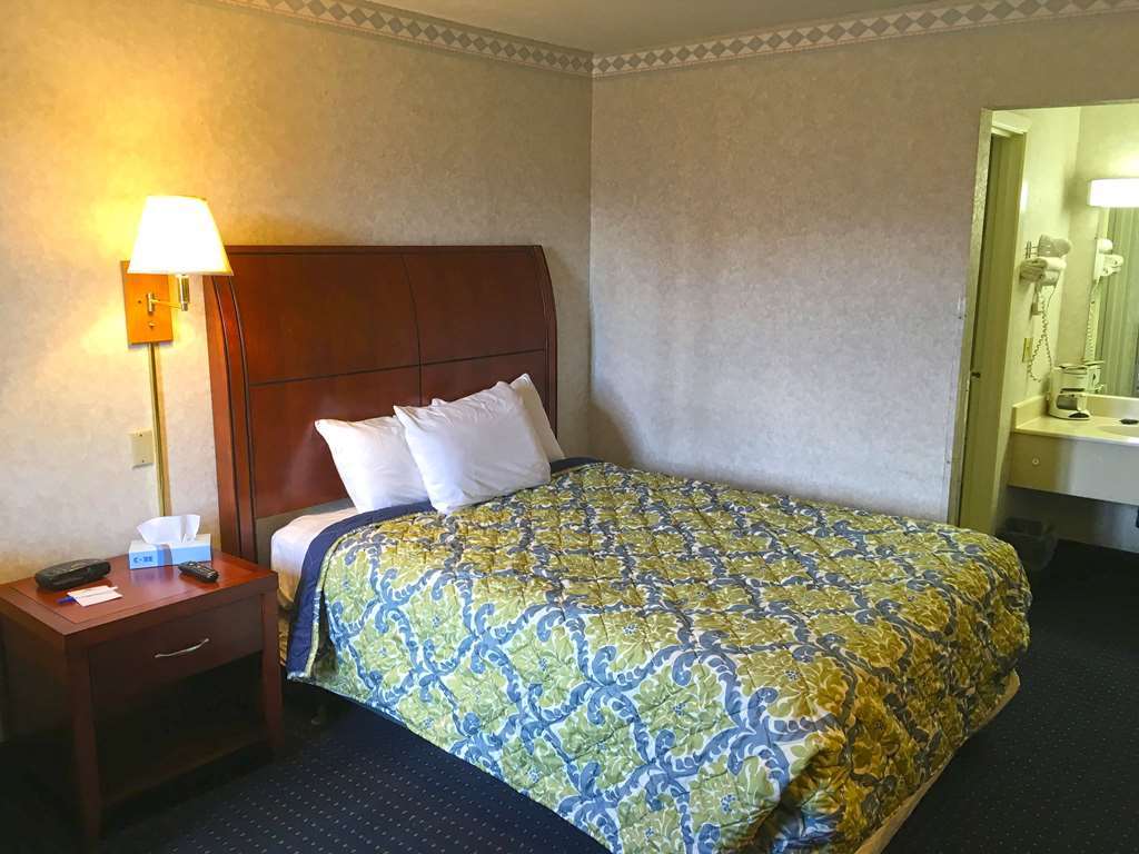 Americas Best Value Inn Of Decatur חדר תמונה