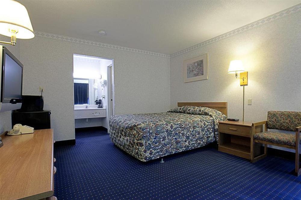 Americas Best Value Inn Of Decatur חדר תמונה
